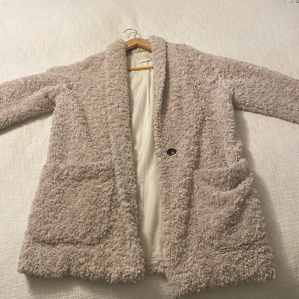 Aritzia cream colored fur jacket